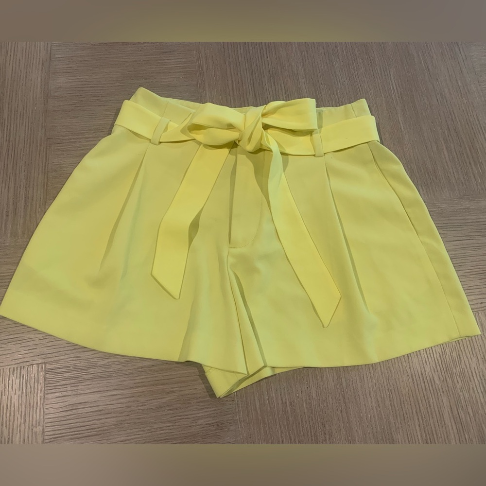 Alice + Olivia Yellow Tie-Waist Women's Shorts